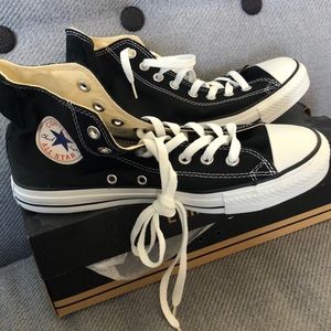 Converse Unisex Chuck Taylor High-Top Sneaker